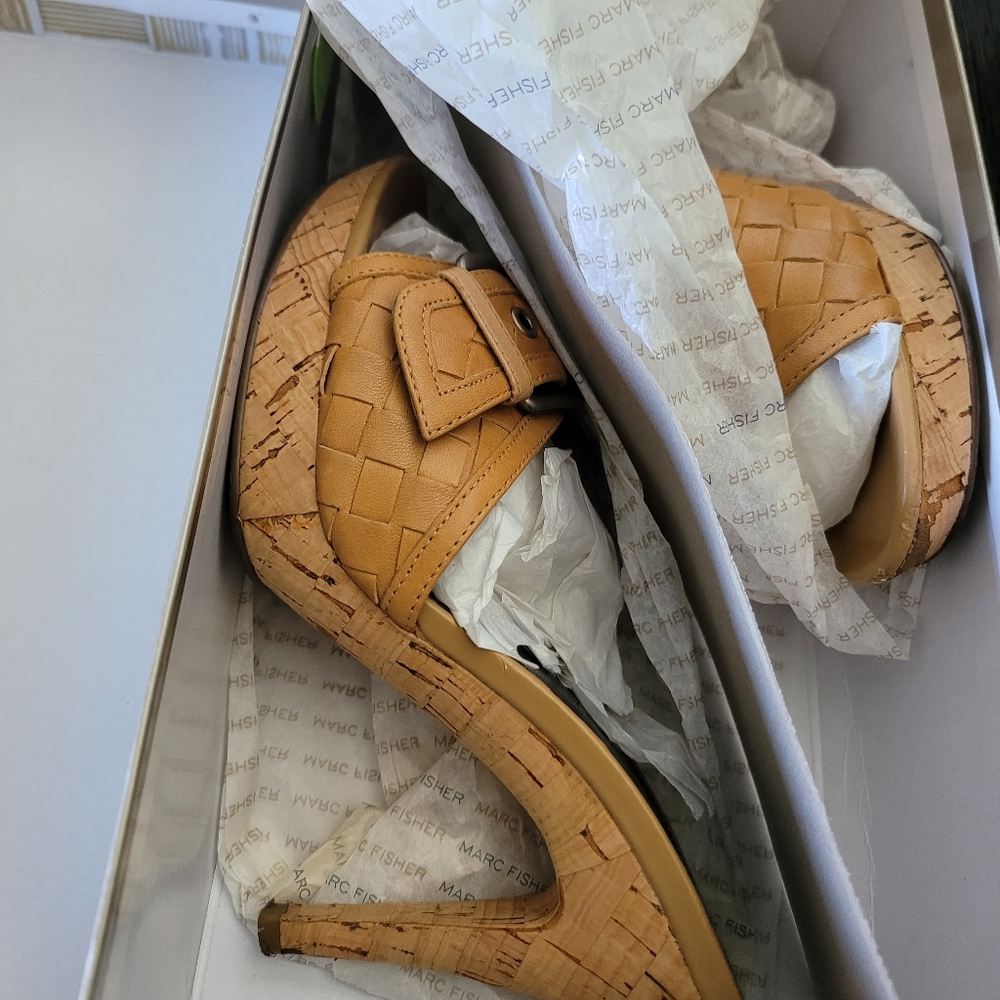 Marc Fisher | Leather Tan High Heel Cork Shoes W/ Buckle Macys - Picture 17 of 17